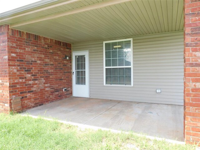 6036 SE 66th St, Oklahoma City, OK 73135 - view of patio