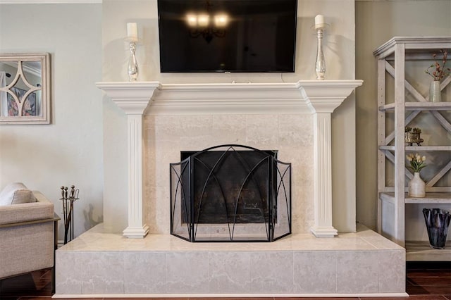 5305 Circle Gln, Edmond, OK 73025 - detailed view of wood finished floors and a fireplace