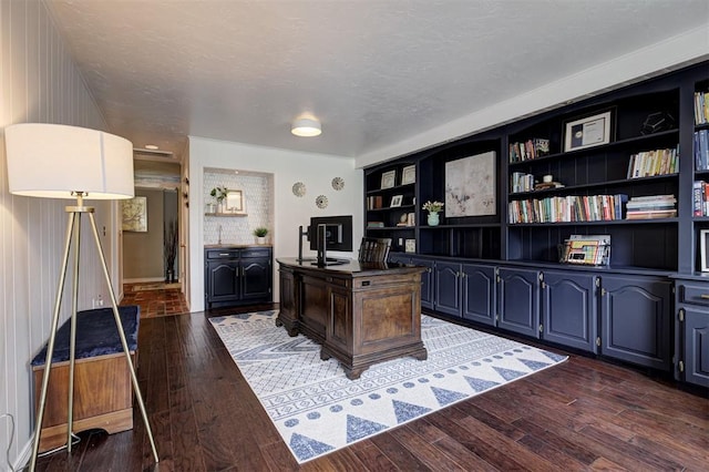 5305 Circle Gln, Edmond, OK 73025 - office space with wood finished floors and a textured ceiling