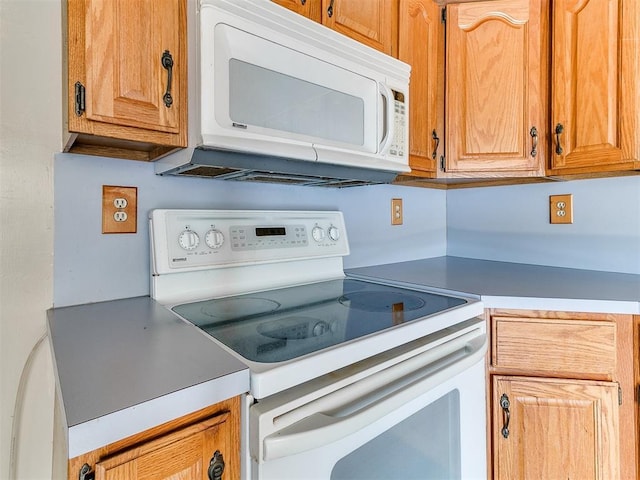 2618 NW Apache Rd, Piedmont, OK 73078 - kitchen featuring white appliances