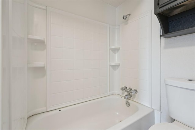 2322 Ripple Creek Ln, Edmond, OK 73012 - full bath featuring toilet and bathtub / shower combination