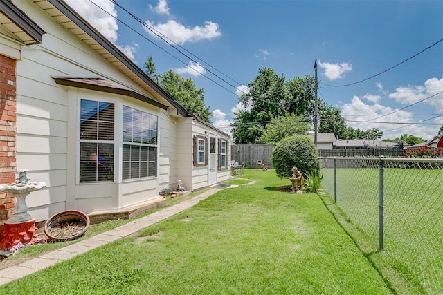 616 Kingston Dr, Yukon, OK 73099 - view of fenced backyard