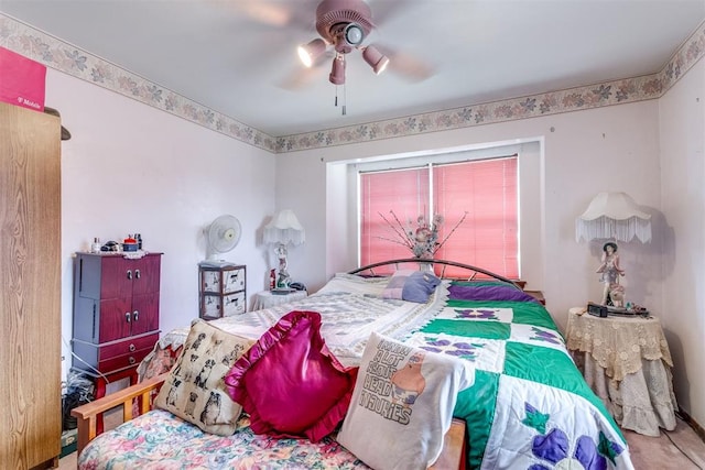 616 Kingston Dr, Yukon, OK 73099 - bedroom featuring a ceiling fan