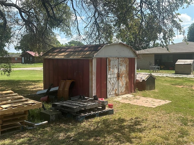 722 W 5th St, Erick, OK 73645 - view of shed