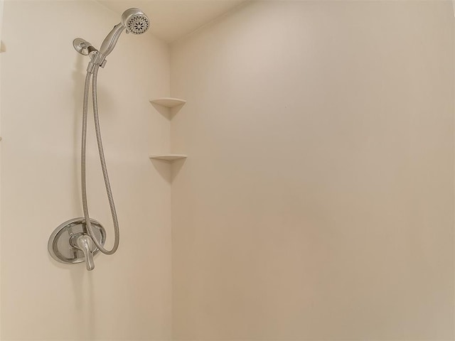 3000 Beverly Dr, Edmond, OK 73013 - bathroom view of a shower