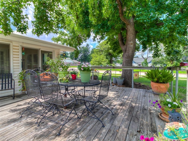 3000 Beverly Dr, Edmond, OK 73013 - wooden deck featuring outdoor dining space