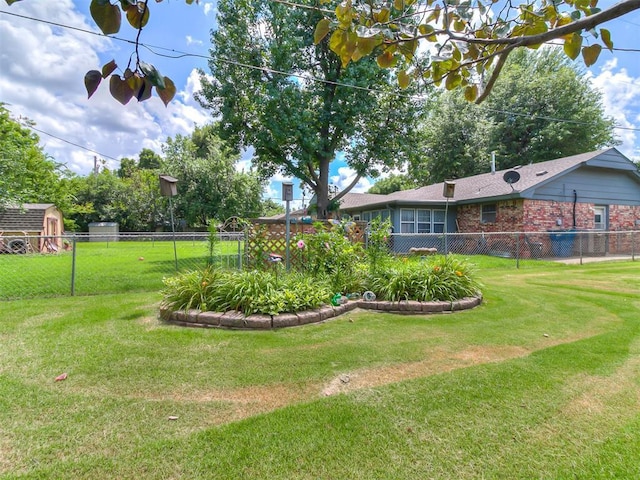 3000 Beverly Dr, Edmond, OK 73013 - view of yard