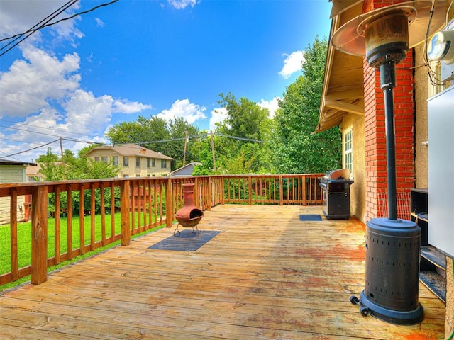 701 NW 21st St, Oklahoma City, OK 73103 - wooden terrace with grilling area