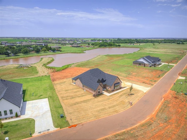 6881 Lake View Ct, Cashion, OK 73016 - aerial view of property and surrounding area with a nearby body of water