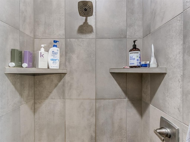 1391 Hickory Trl, Piedmont, OK 73078 - bathroom view of a tile shower
