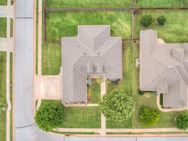 2009 Pembroke Ln, Edmond, OK 73003 - drone / aerial view