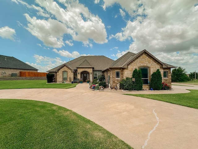 707 W Park St, Hinton, OK 73047 - photo 2