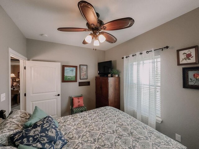 707 W Park St, Hinton, OK 73047 - photo 28