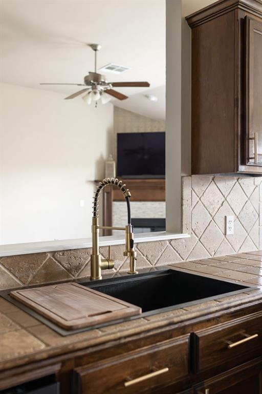 2220 NW 198th St, Edmond, OK 73012 - photo 16