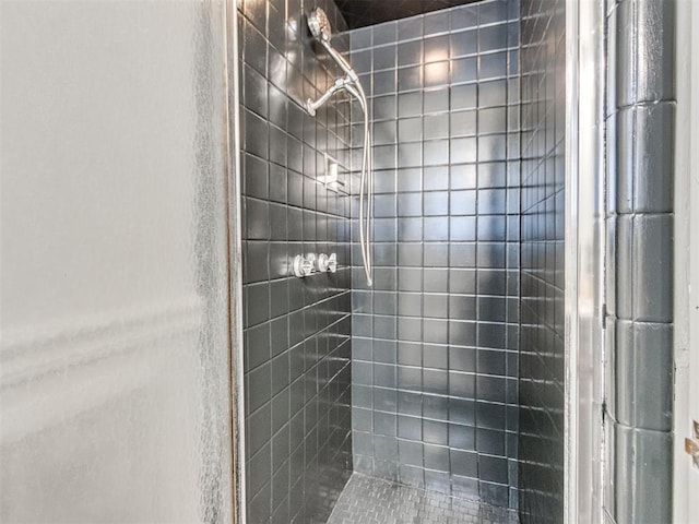 3013 Beverly Dr, Edmond, OK 73013 - full bath with a stall shower