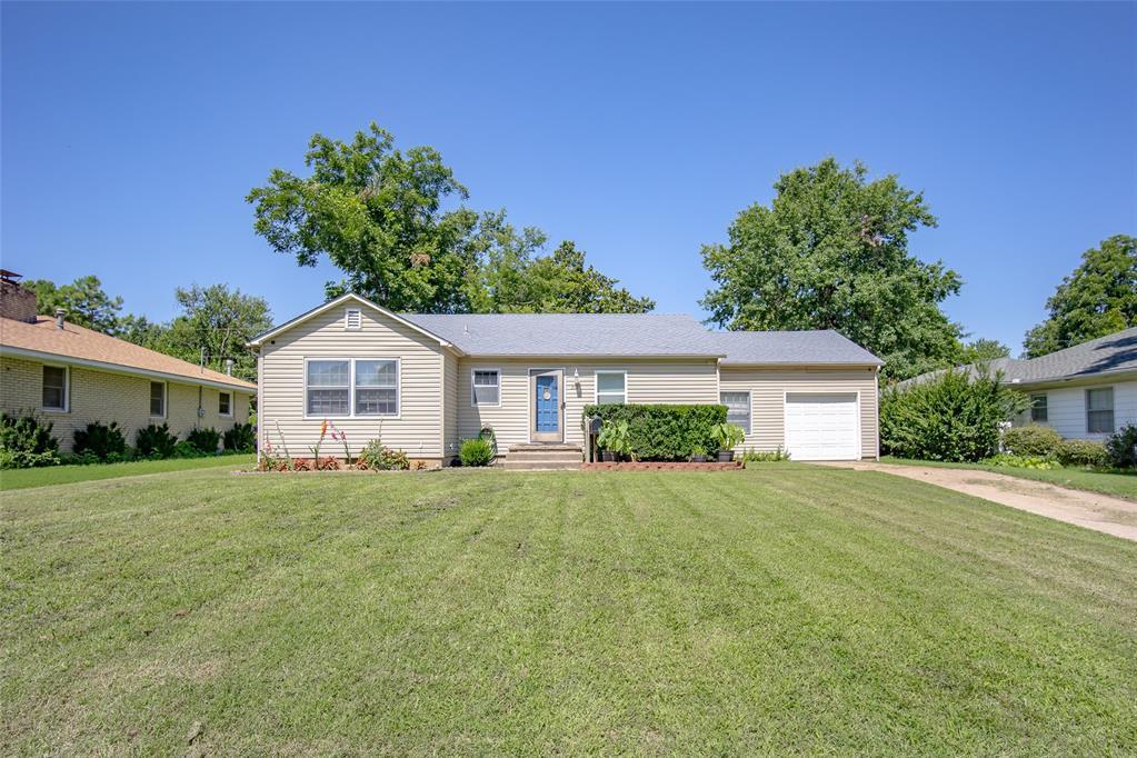 312 N 11th St, Ponca City, OK 74601 - photo 1