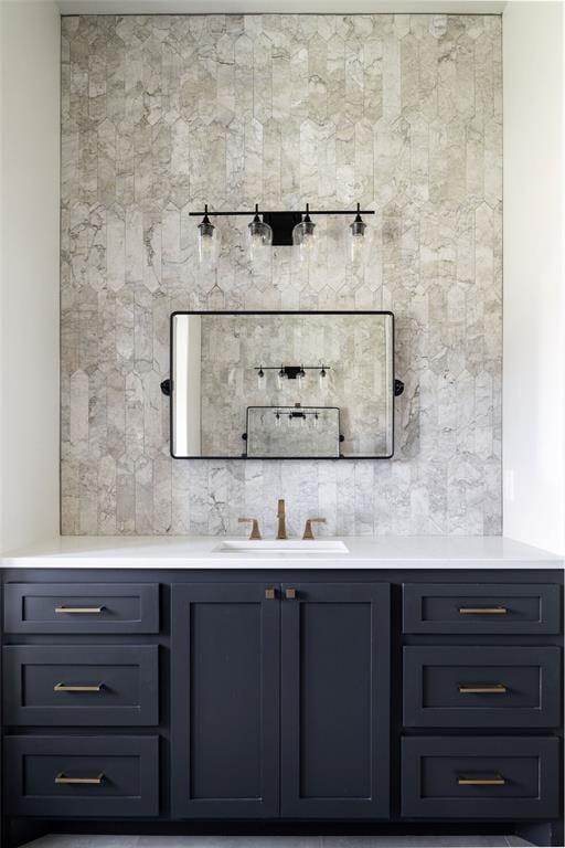 4716 Moulin Rd, Edmond, OK 73034 - bathroom with vanity