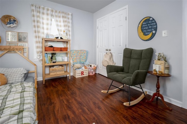 204 E Elder Ave, Duncan, OK 73533 - sitting room featuring wood finished floors