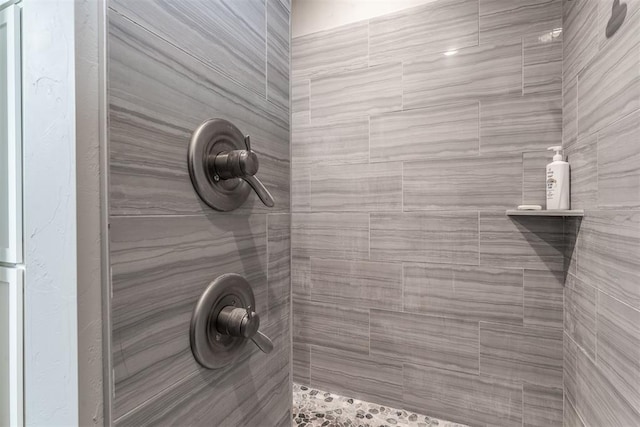 9125 NE Mustang Rd, Piedmont, OK 73078 - full bath with a tile shower