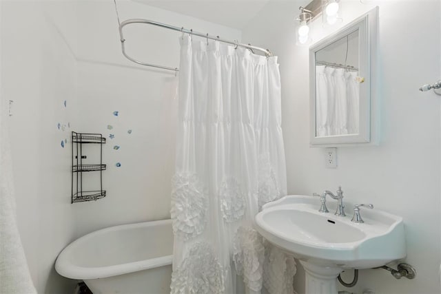 2625 Somerset Pl, Oklahoma City, OK 73116 - bathroom with a sink