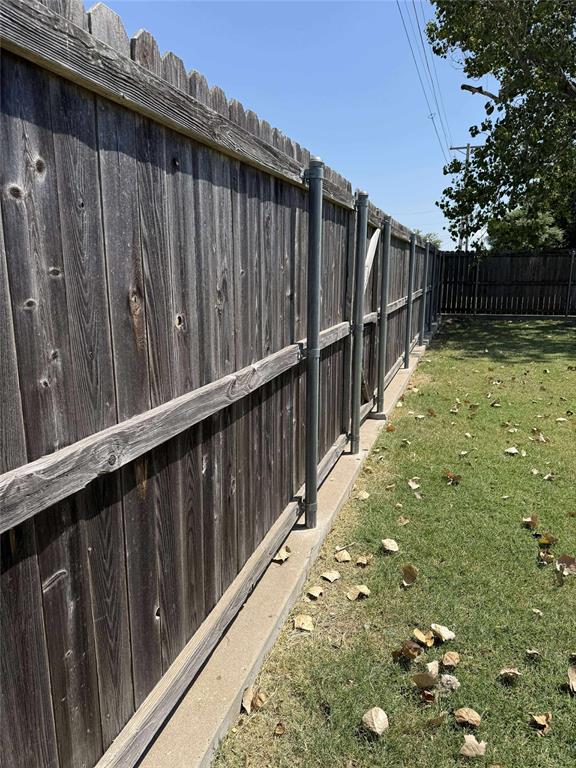 812 Village Dr, Altus, OK 73521 - photo 15