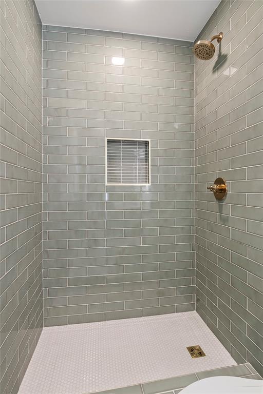608 E Symmes St, Norman, OK 73071 - photo 14