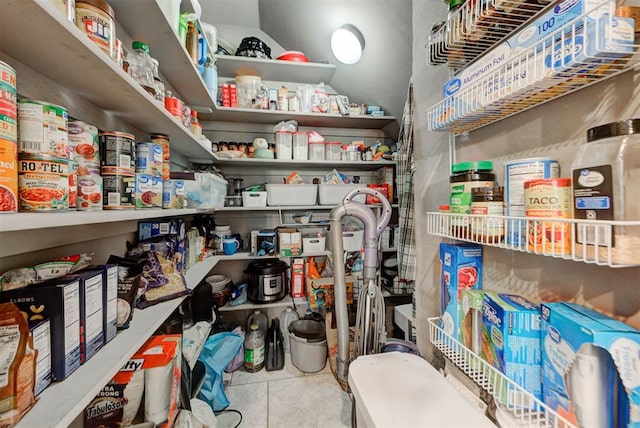 9920 NW 142nd St, Yukon, OK 73099 - view of pantry