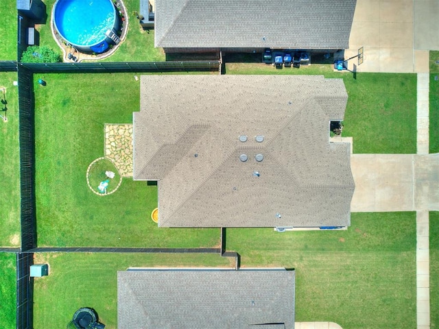 2208 Rivera Rd, Yukon, OK 73099 - view of subject property featuring a pool
