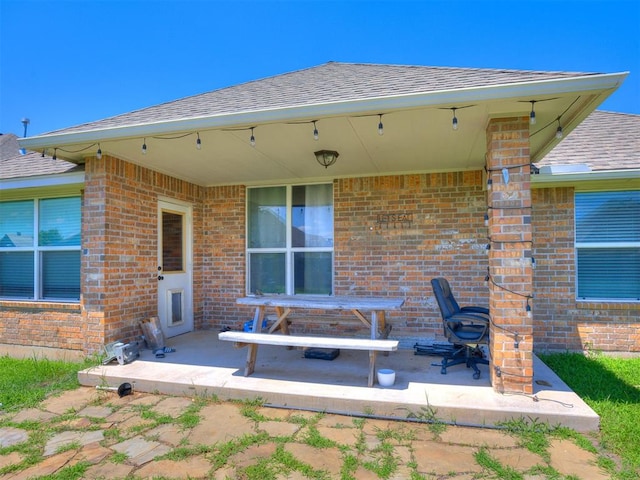 2208 Rivera Rd, Yukon, OK 73099 - view of patio / terrace