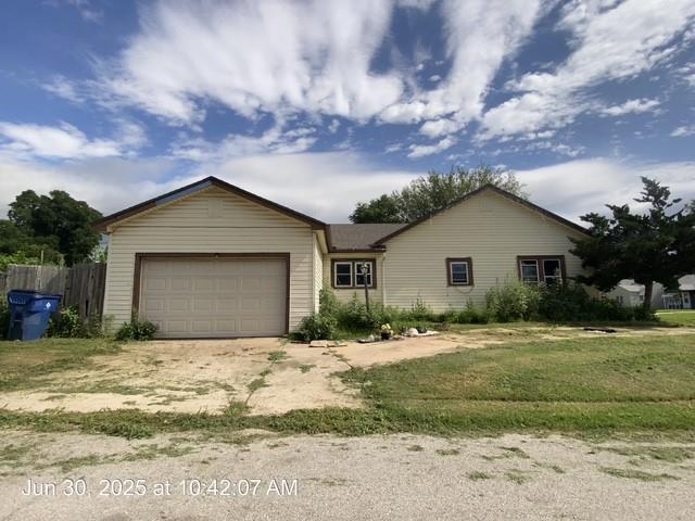 928 S 2nd St, Chickasha, OK 73018 - photo 24