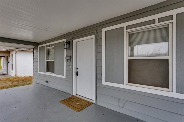 1617 NW 31st St, Oklahoma City, OK 73118 - entrance to property with a porch