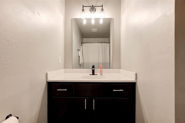1621 Tumbleweed Way, El Reno, OK 73036 - full bathroom with vanity