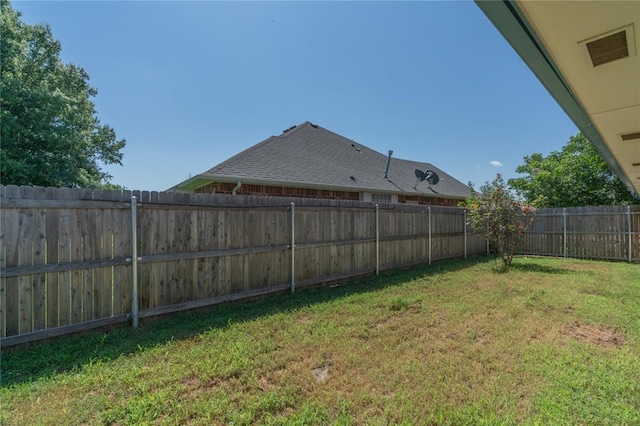 957 N Windermere Dr, Moore, OK 73160 - view of fenced backyard