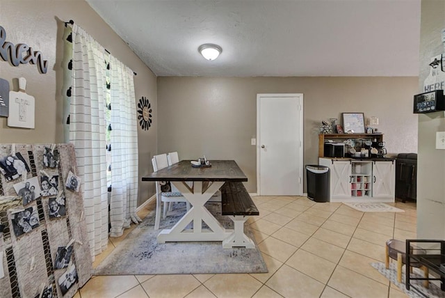 625 N Ramblin Oaks Dr, Moore, OK 73160 - dining area with light tile patterned flooring