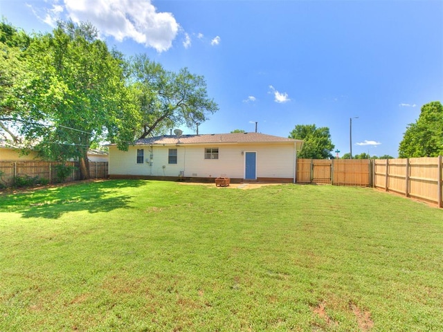 117 Asbill Ave, Yukon, OK 73099 - back of property with a fenced backyard
