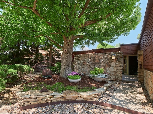 7501 Brookside Dr, Oklahoma City, OK 73132 - view of yard