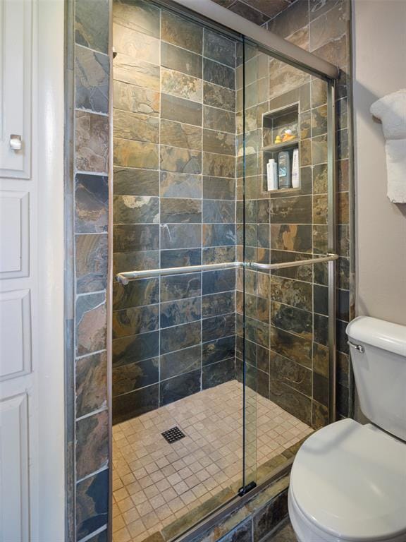 7501 Brookside Dr, Oklahoma City, OK 73132 - full bath featuring toilet and a shower stall