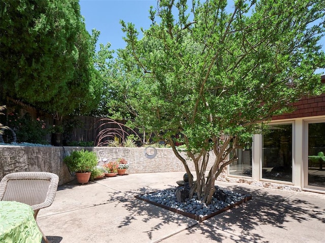 7501 Brookside Dr, Oklahoma City, OK 73132 - view of patio / terrace