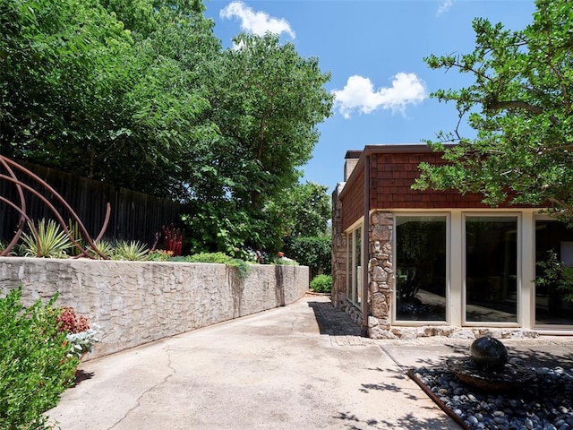 7501 Brookside Dr, Oklahoma City, OK 73132 - view of patio / terrace