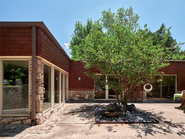 7501 Brookside Dr, Oklahoma City, OK 73132 - view of patio / terrace