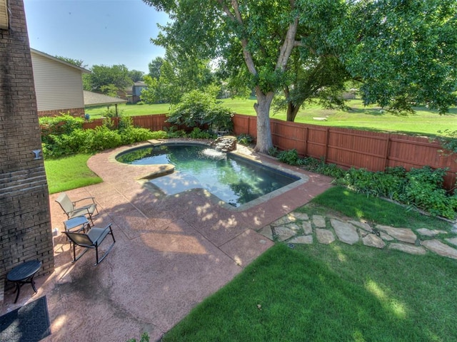 9220 Sutton Pl, Oklahoma City, OK 73132 - view of swimming pool with a fenced backyard and a patio area
