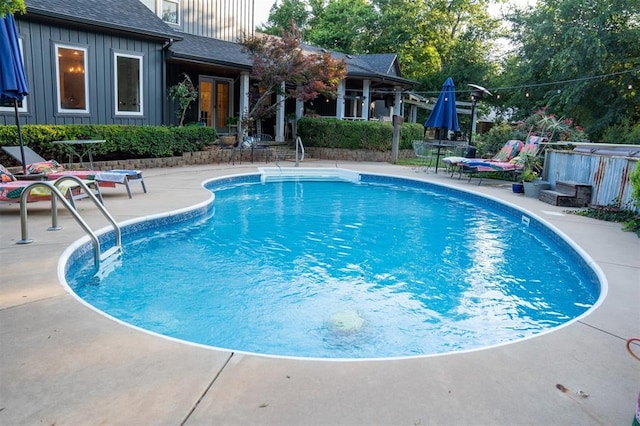 1301 E Rock Creek Rd, Tuttle, OK 73089 - view of pool featuring a patio