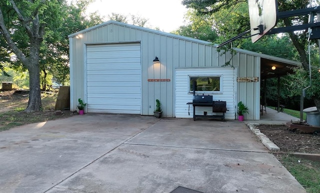 1301 E Rock Creek Rd, Tuttle, OK 73089 - view of outbuilding with driveway