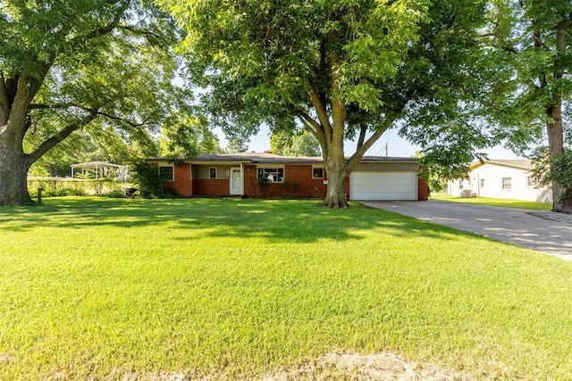 13722 NE 9th St, Choctaw, OK 73020 - ranch-style home featuring a garage, driveway, and a front lawn
