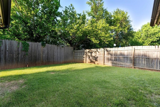 815 W 7th St, Edmond, OK 73003 - view of fenced backyard