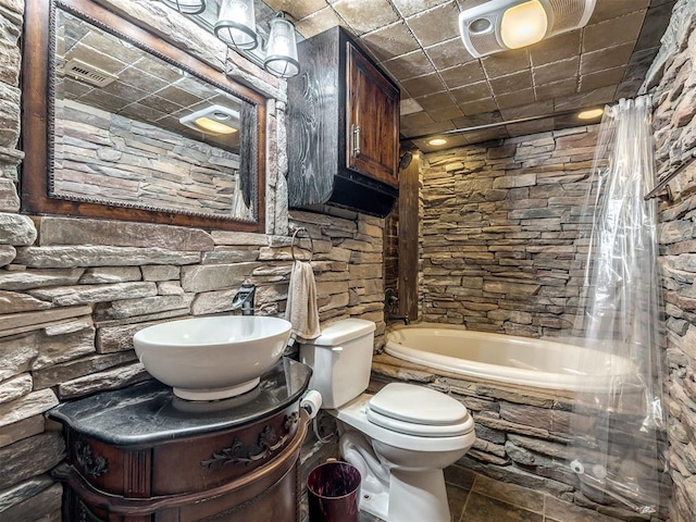 6500 N Grand Blvd Unit 131, Oklahoma City, OK 73116 - bathroom with tiled shower / bath and vanity