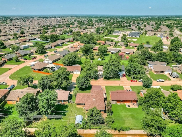 924 Penn Ln, Moore, OK 73160 - aerial perspective of suburban area