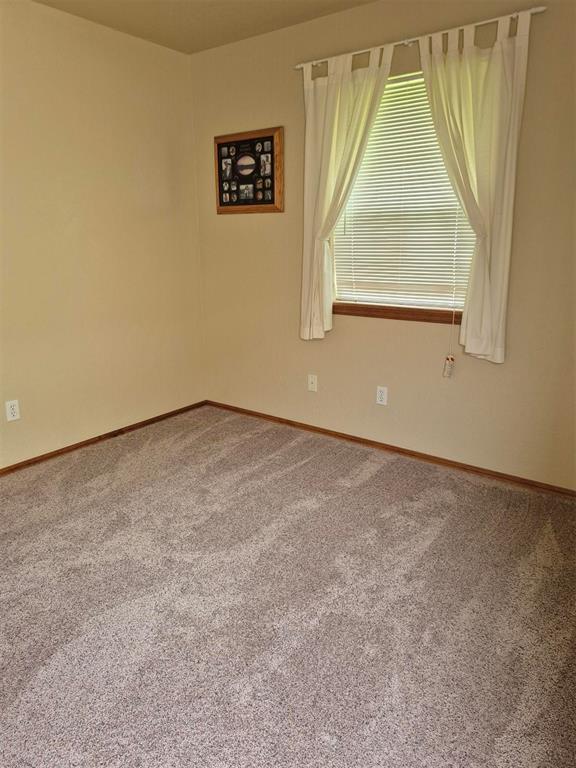 600 Five Lakes Dr, Sulphur, OK 73086 - photo 7