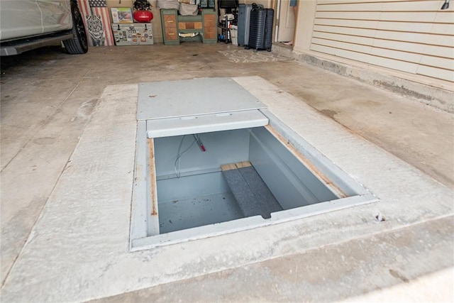 1241 NW 183rd St, Edmond, OK 73012 - entry to storm shelter