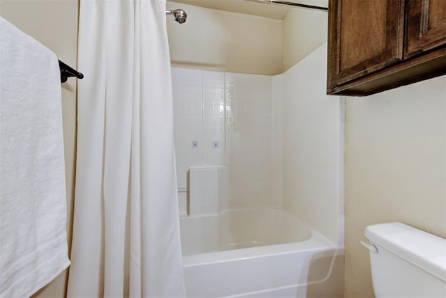 9909 Summerhill Ln, Yukon, OK 73099 - full bathroom with shower / bathtub combination with curtain and toilet